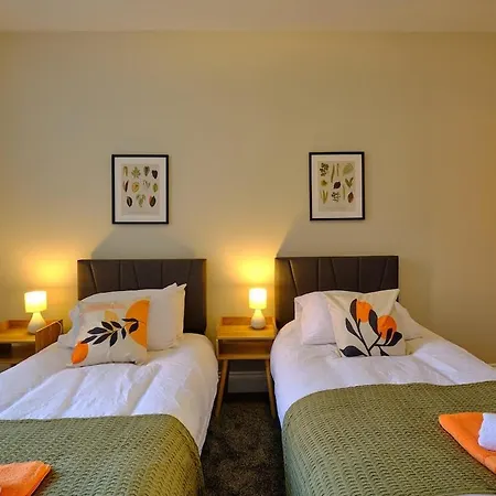 York Place Suites F1 아파트 *